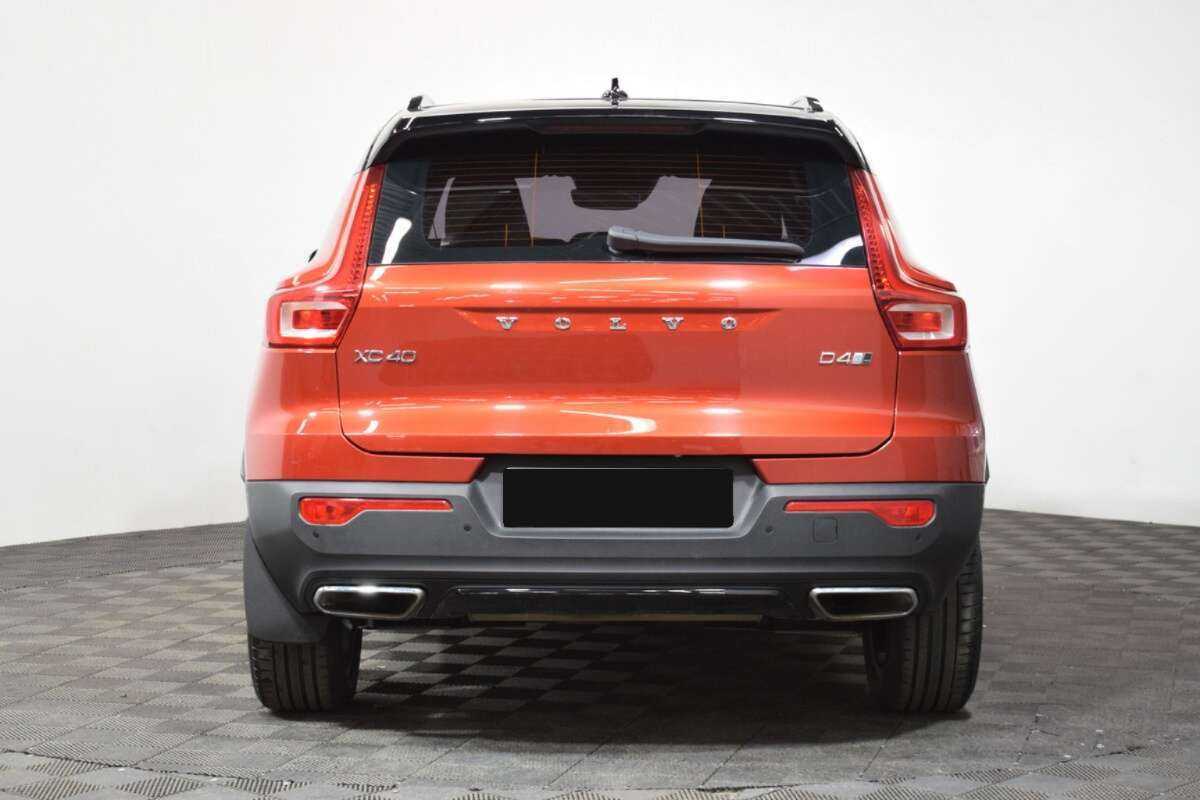 Купить Volvo XC40 с пробегом. Фото: #4