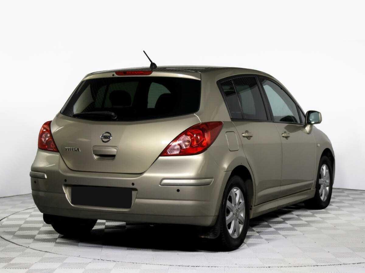 Купить Nissan Tiida с пробегом. Фото: #3