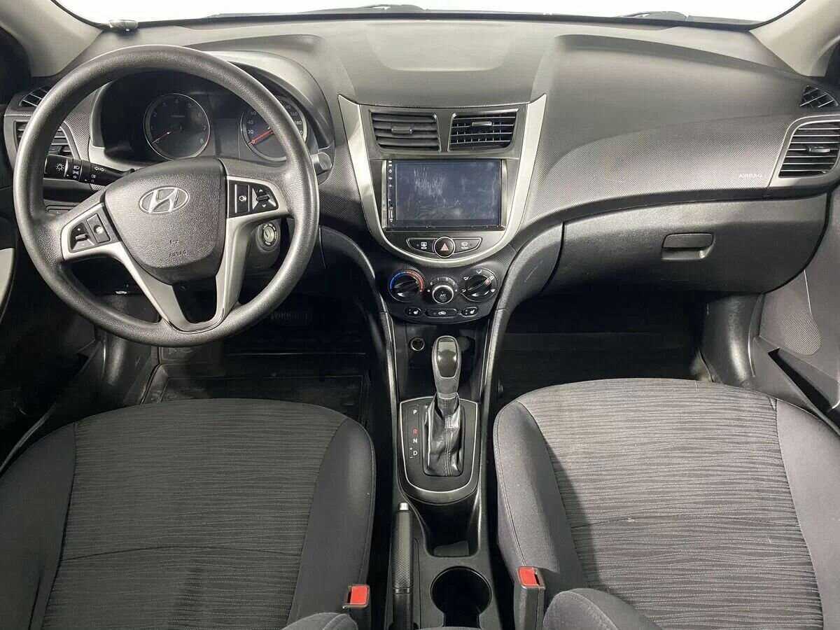 Купить Hyundai Solaris с пробегом. Фото: #10
