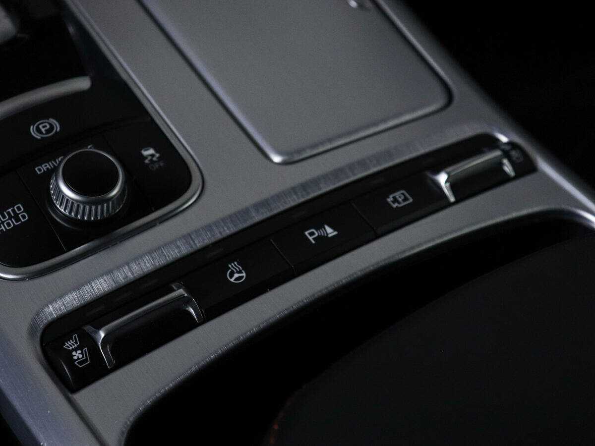 Купить Kia Stinger с пробегом. Фото: #30