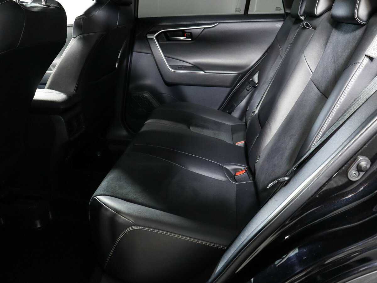 Купить Toyota RAV4 с пробегом. Фото: #6