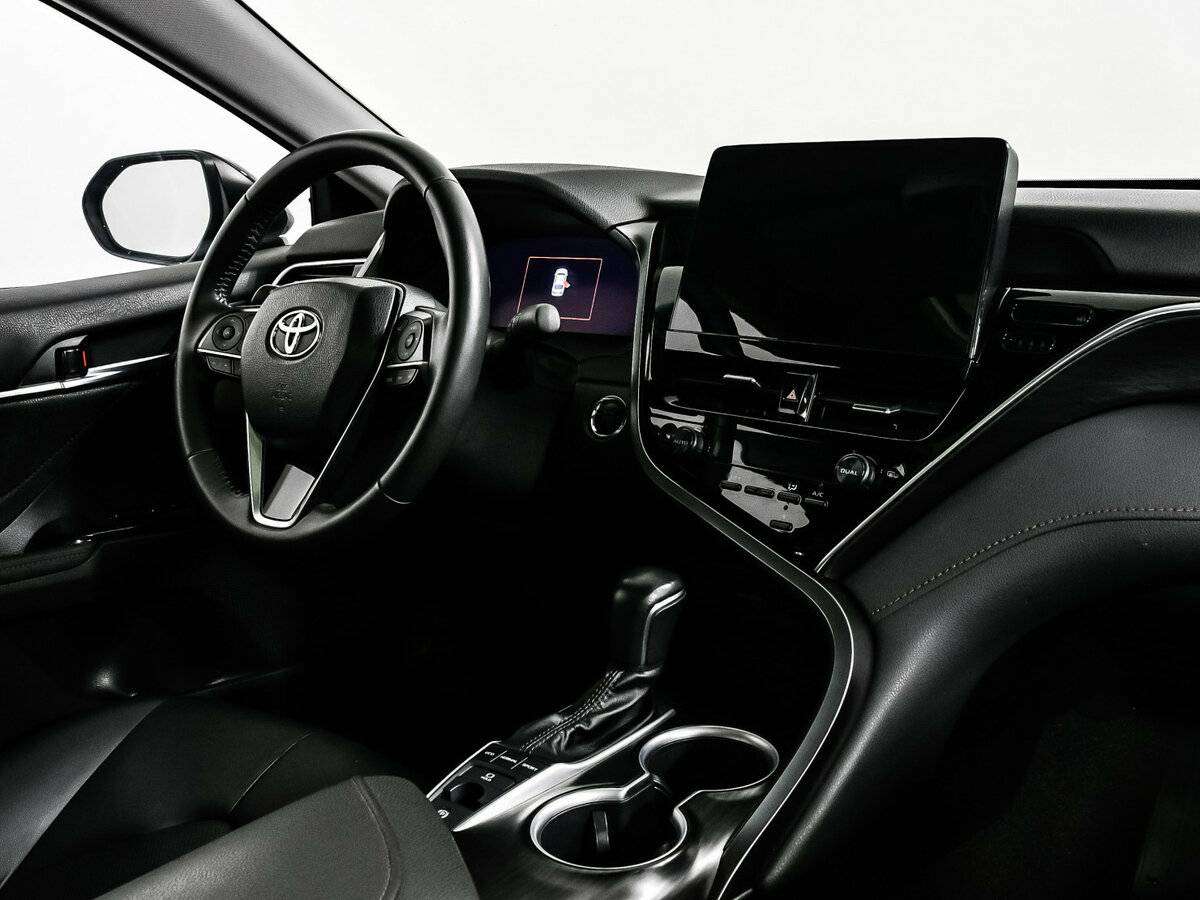 Купить Toyota Camry с пробегом. Фото: #8