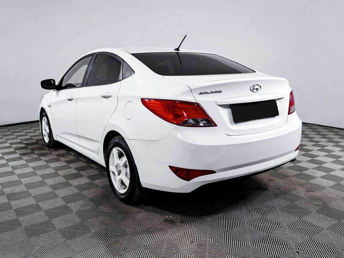 Купить Hyundai Solaris с пробегом. Фото: #5