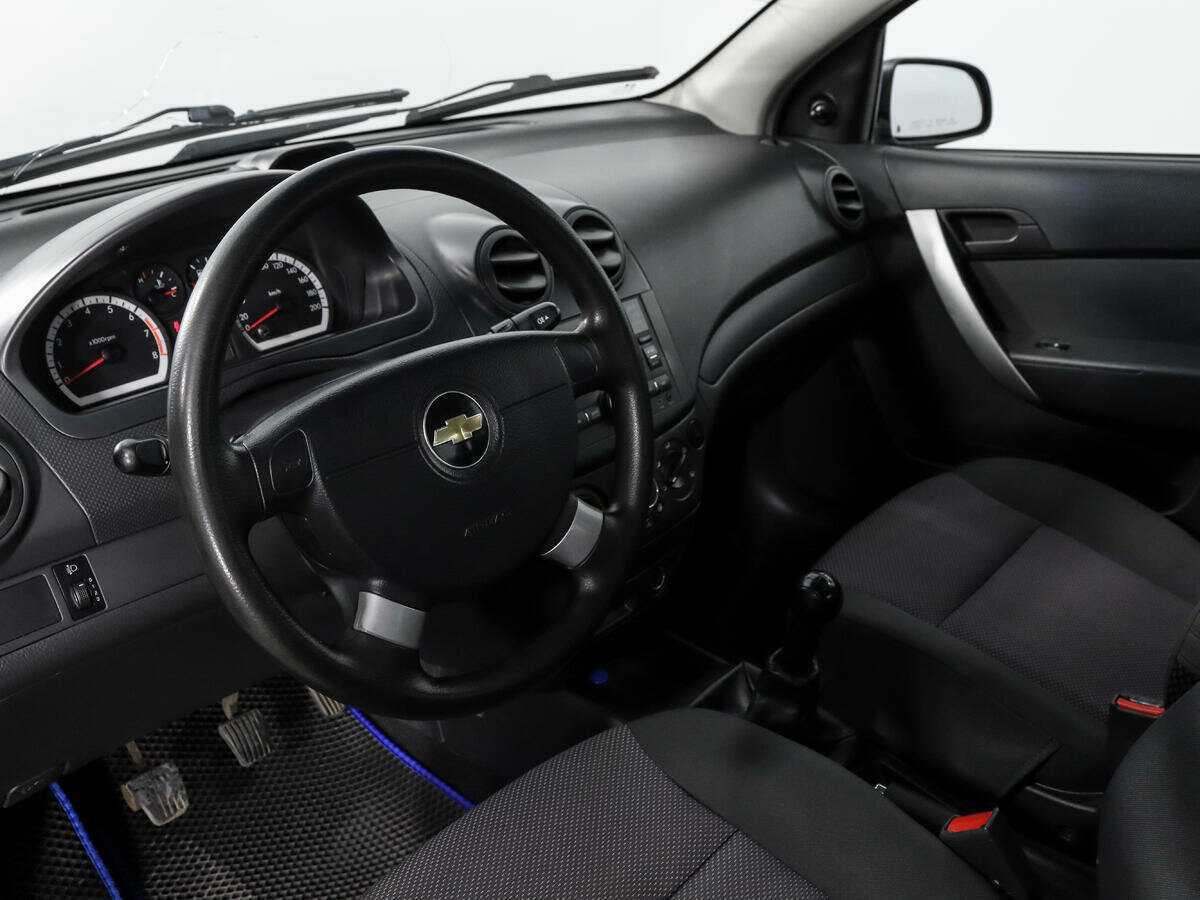 Купить Chevrolet Aveo с пробегом. Фото: #8