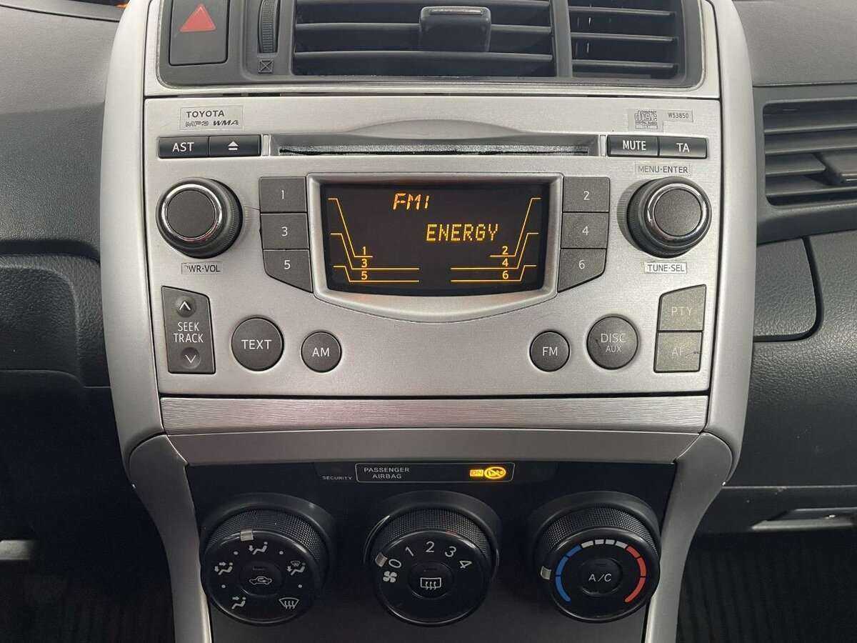 Купить Toyota Verso с пробегом. Фото: #11