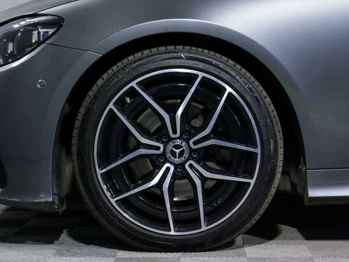 Купить Mercedes-Benz E-Класс с пробегом. Фото: #9