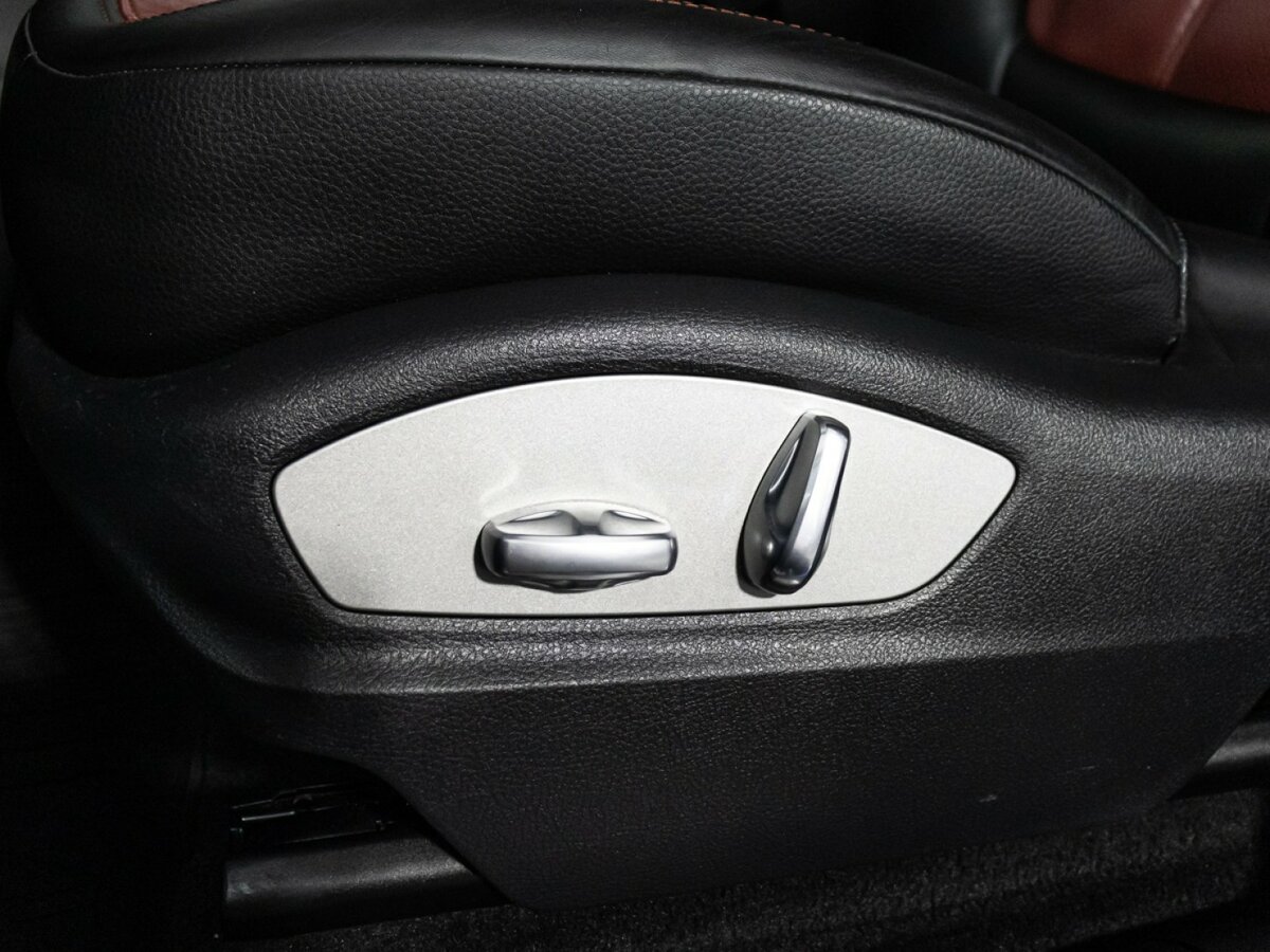 Купить Porsche Macan с пробегом. Фото: #16