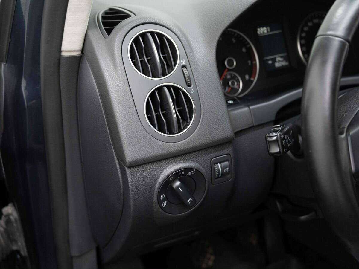 Купить Volkswagen Golf Plus с пробегом. Фото: #16