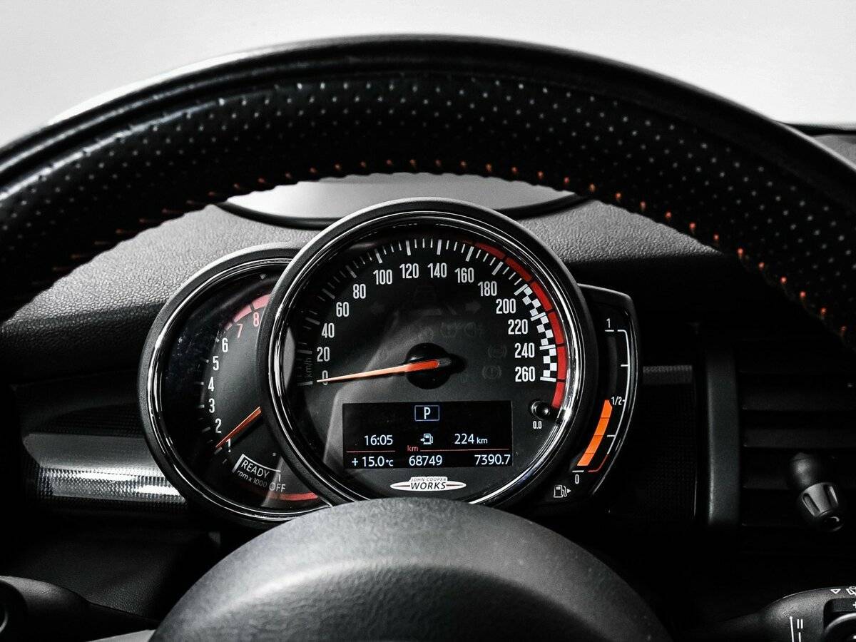 Купить Mini Hatch с пробегом. Фото: #9