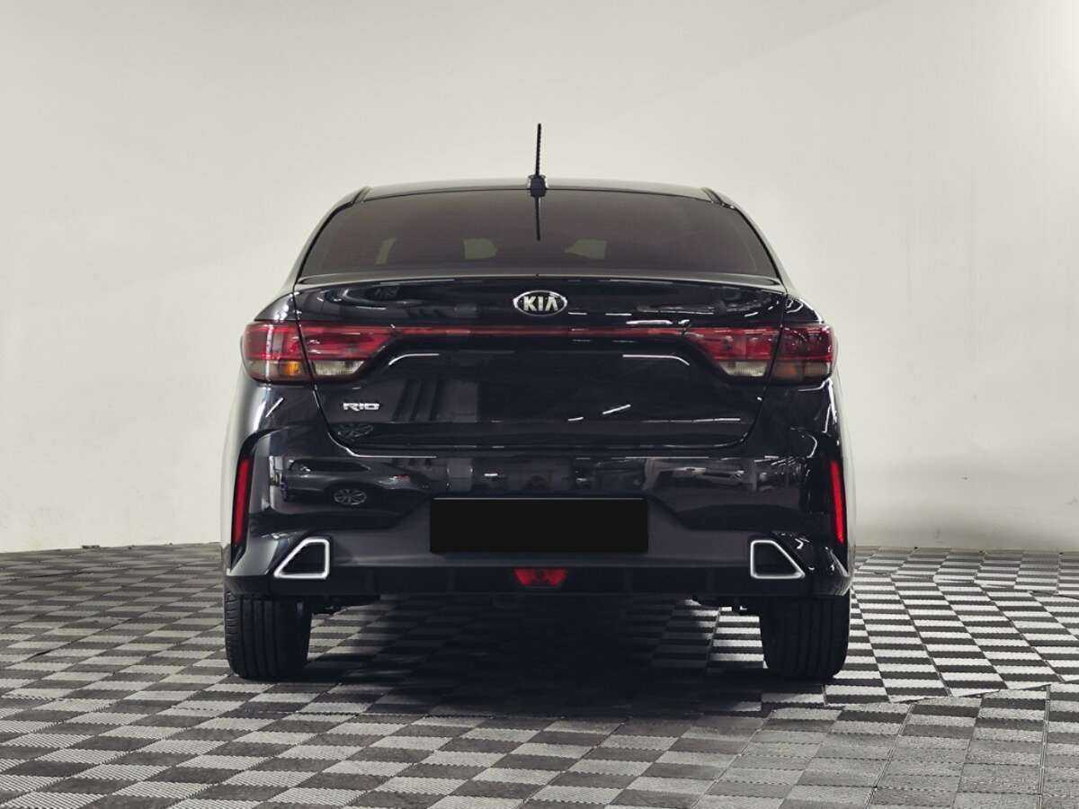Купить Kia Rio с пробегом. Фото: #4