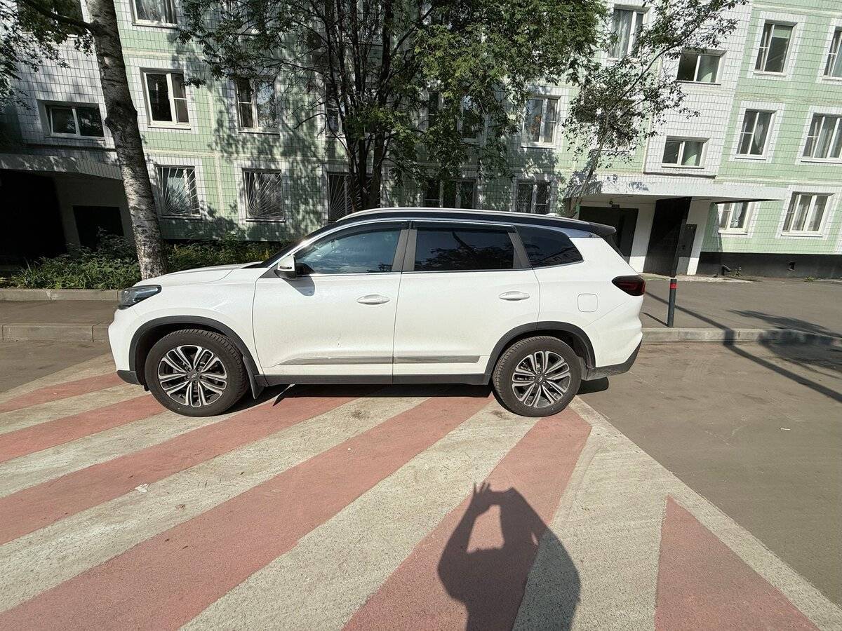 Купить Chery Tiggo 8 с пробегом. Фото: #3