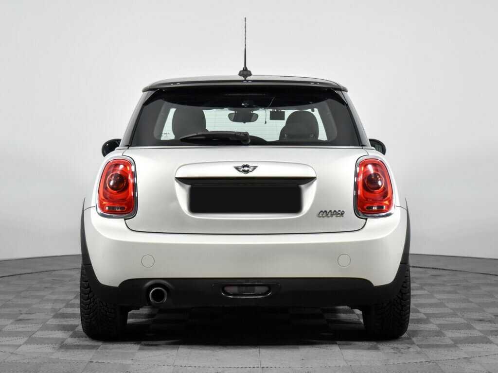 Купить Mini Hatch с пробегом. Фото: #5