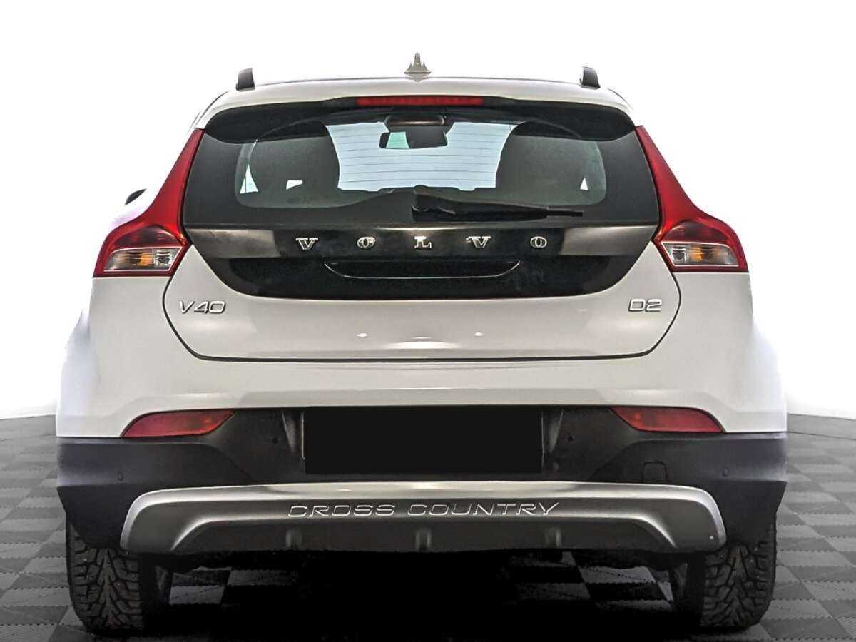 Купить Volvo V40 Cross Country с пробегом. Фото: #5