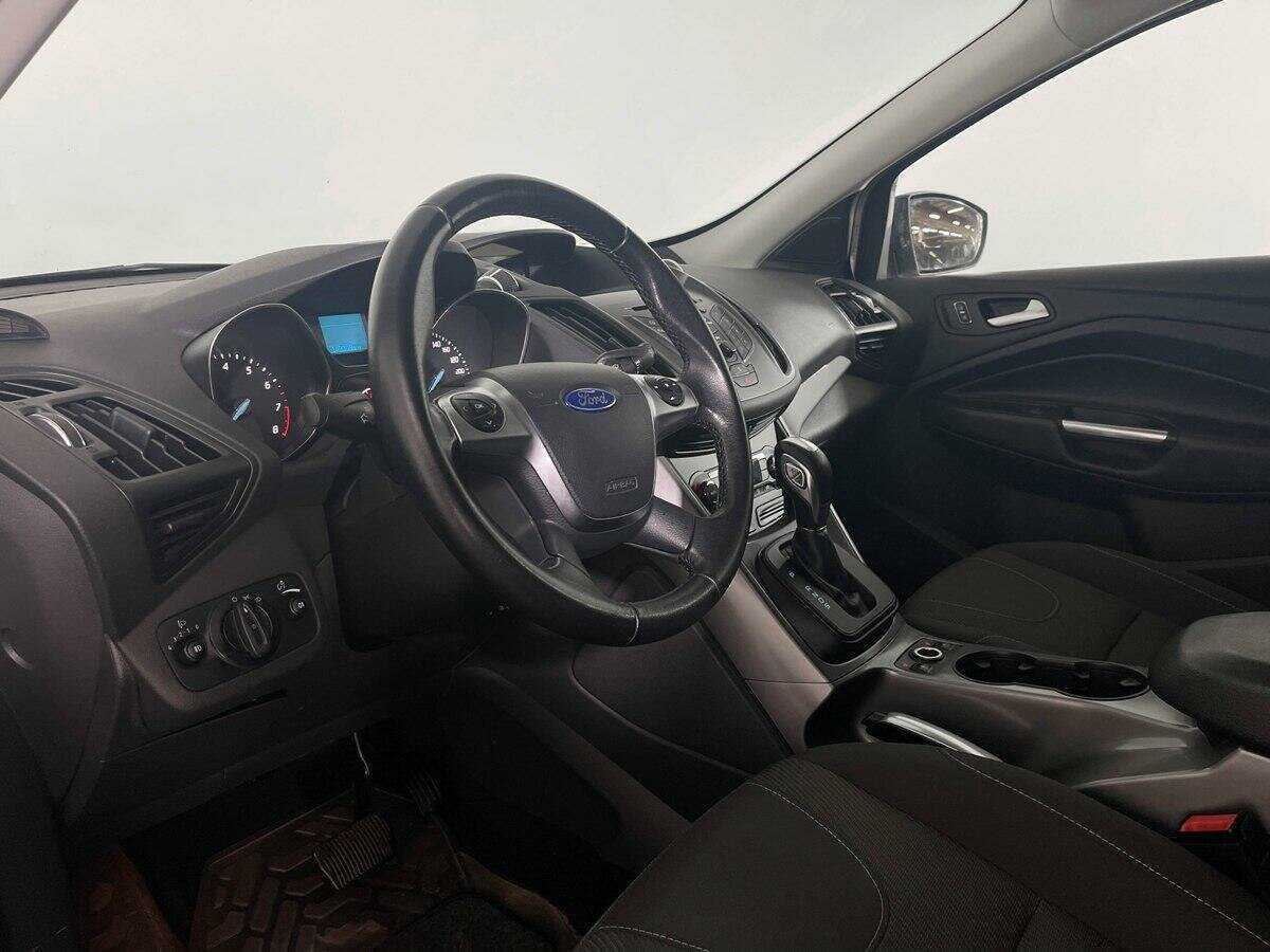 Купить Ford Kuga с пробегом. Фото: #12