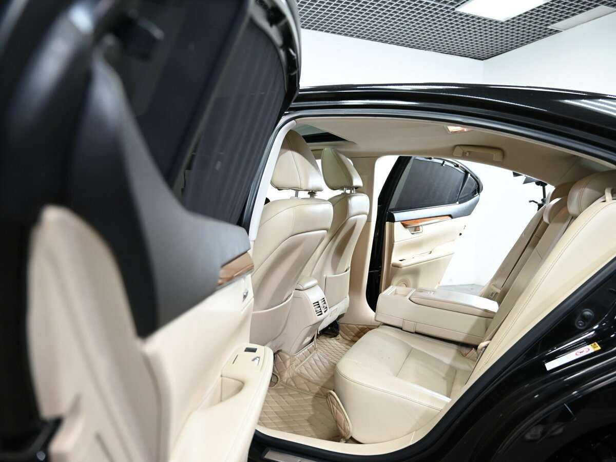 Купить Lexus ES с пробегом. Фото: #17