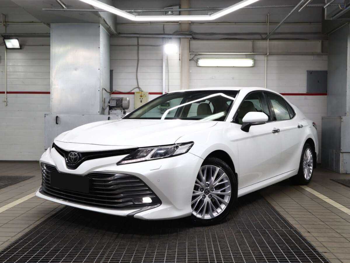 Купить Toyota Camry с пробегом. Посмотреть фото