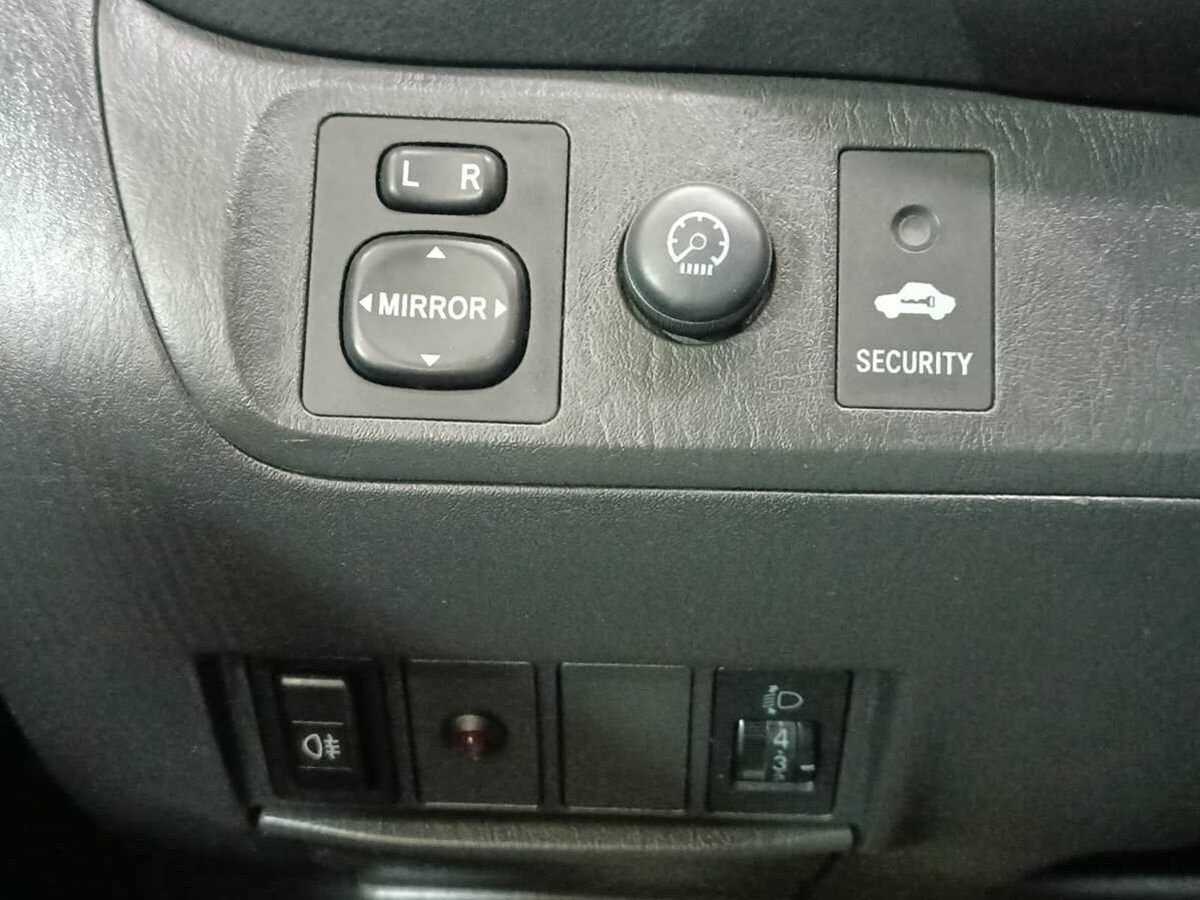 Купить Toyota RAV4 с пробегом. Фото: #14