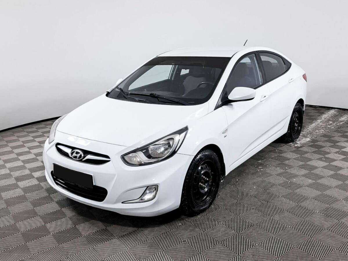 Купить Hyundai Solaris с пробегом. Фото: #0