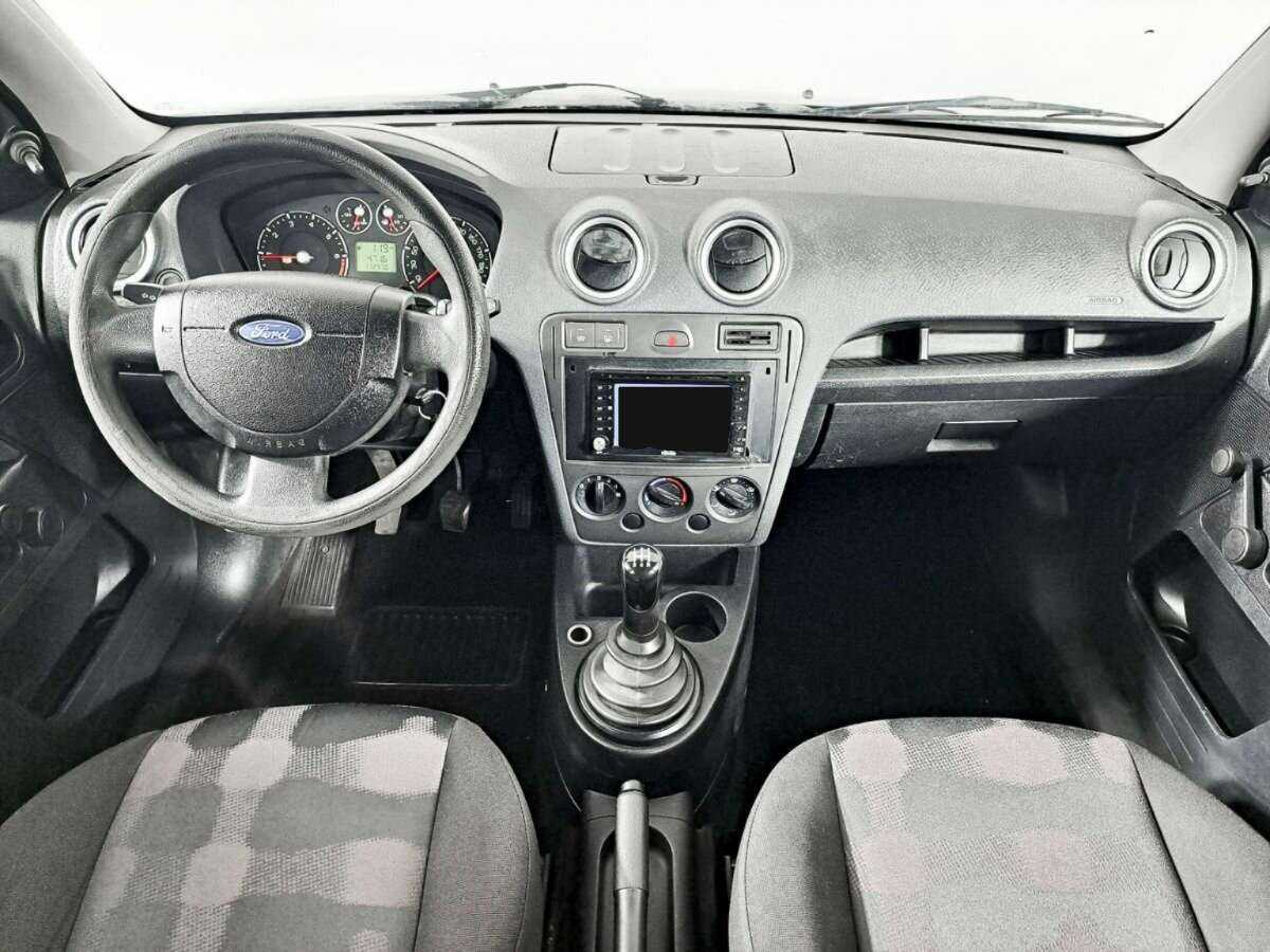 Купить Ford Fusion с пробегом. Фото: #13