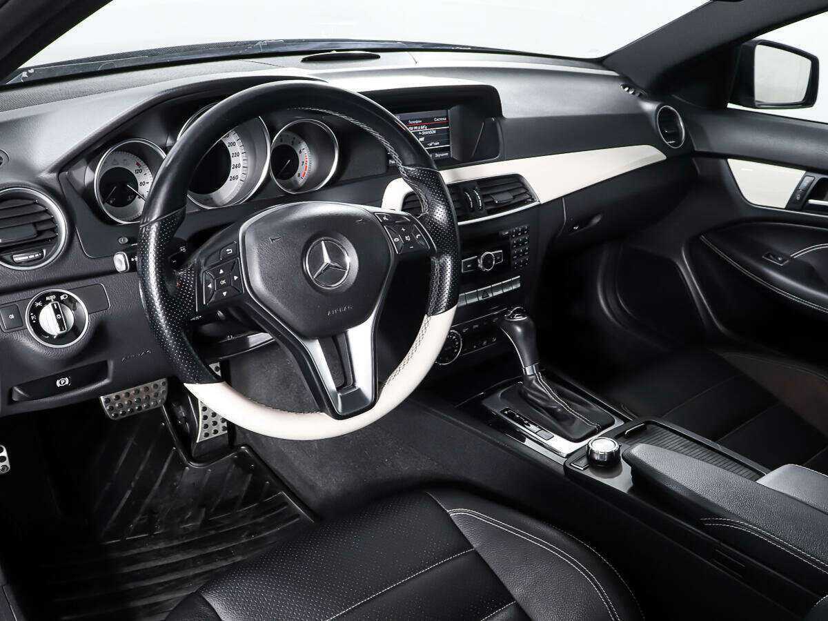 Купить Mercedes-Benz C-Класс с пробегом. Фото: #12