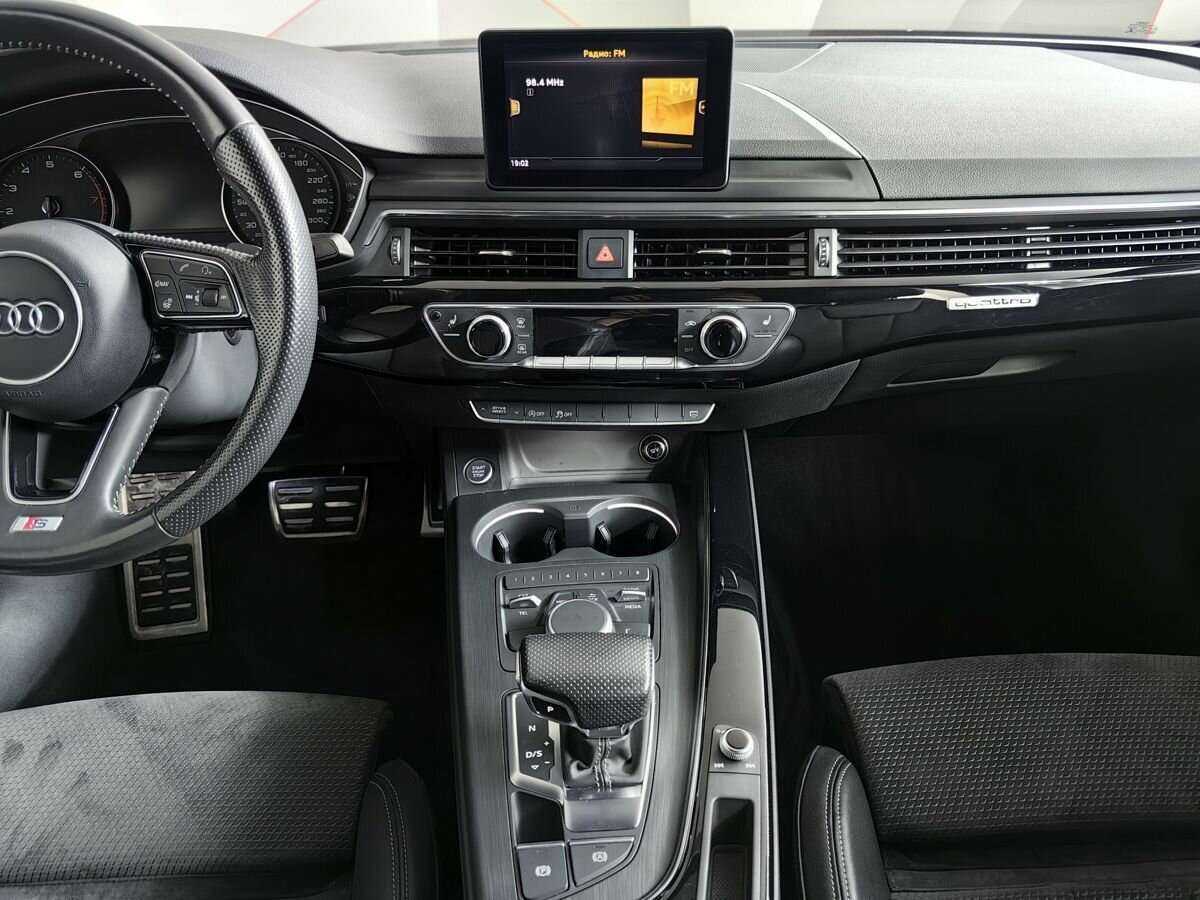 Купить Audi A4 с пробегом. Фото: #10