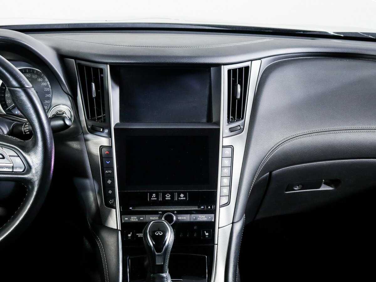 Купить Infiniti Q50 с пробегом. Фото: #10