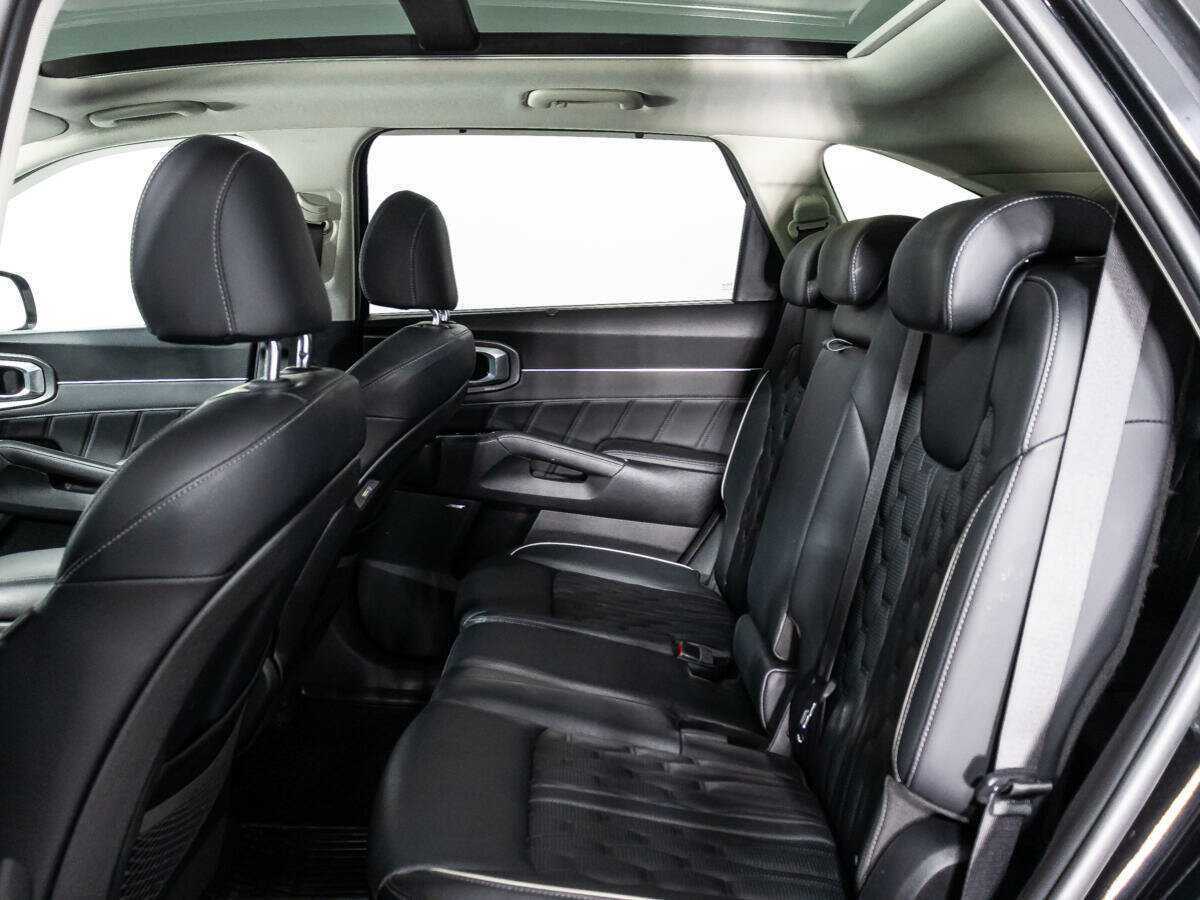 Купить Kia Sorento с пробегом. Фото: #9
