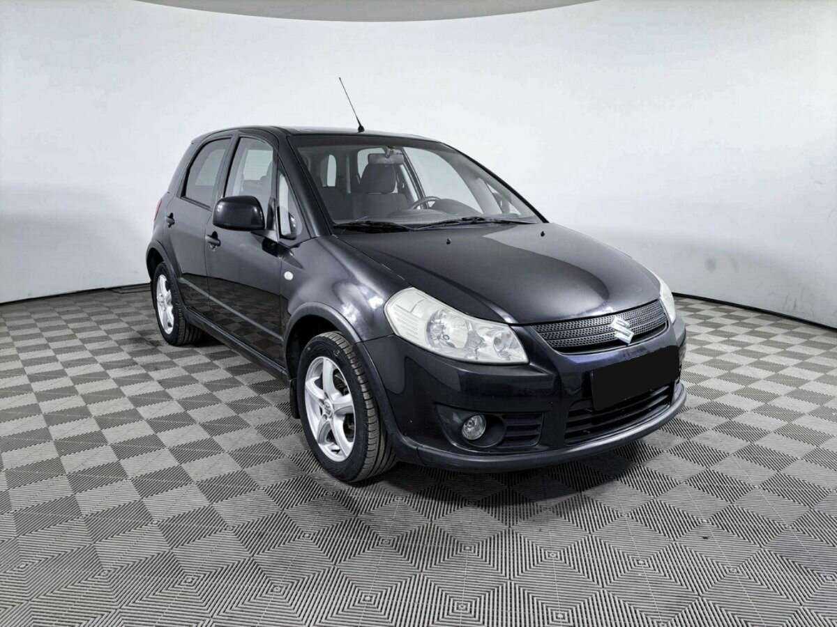 Купить Suzuki SX4 с пробегом. Фото: #2