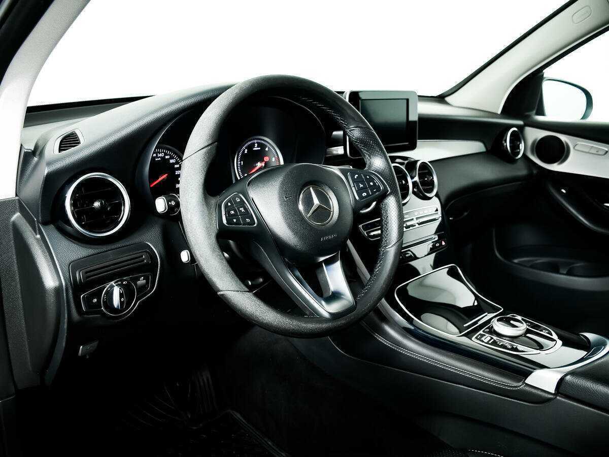 Купить Mercedes-Benz GLC с пробегом. Фото: #12