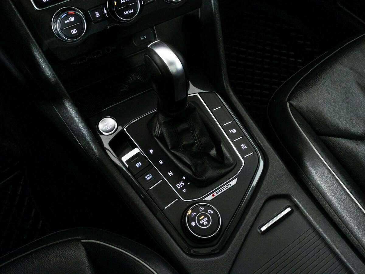 Купить Volkswagen Tiguan с пробегом. Фото: #19