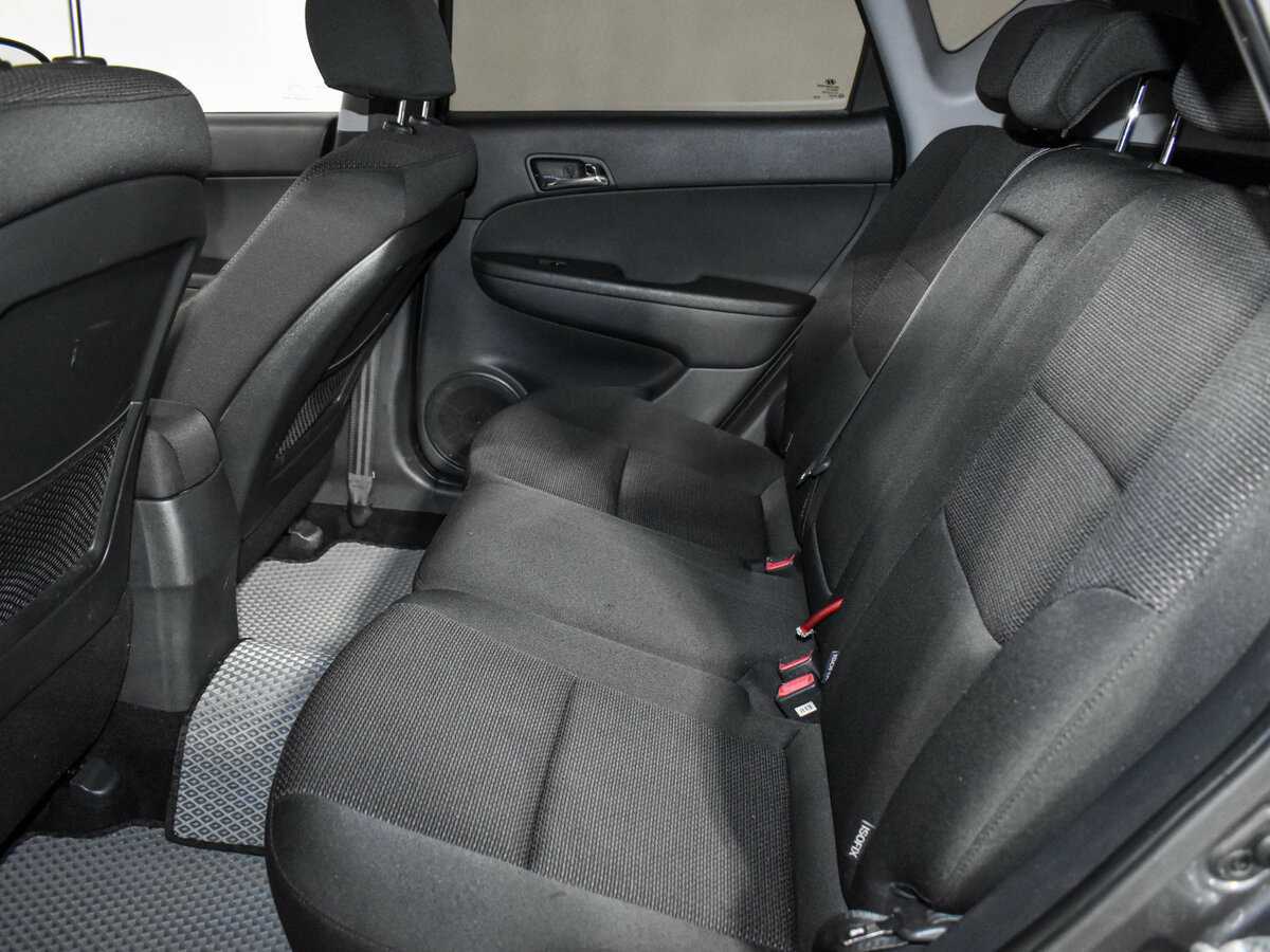 Купить Hyundai i30 с пробегом. Фото: #9
