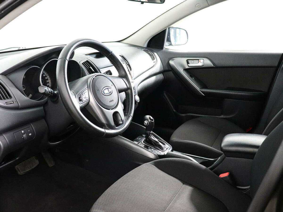 Купить Kia Cerato с пробегом. Фото: #7