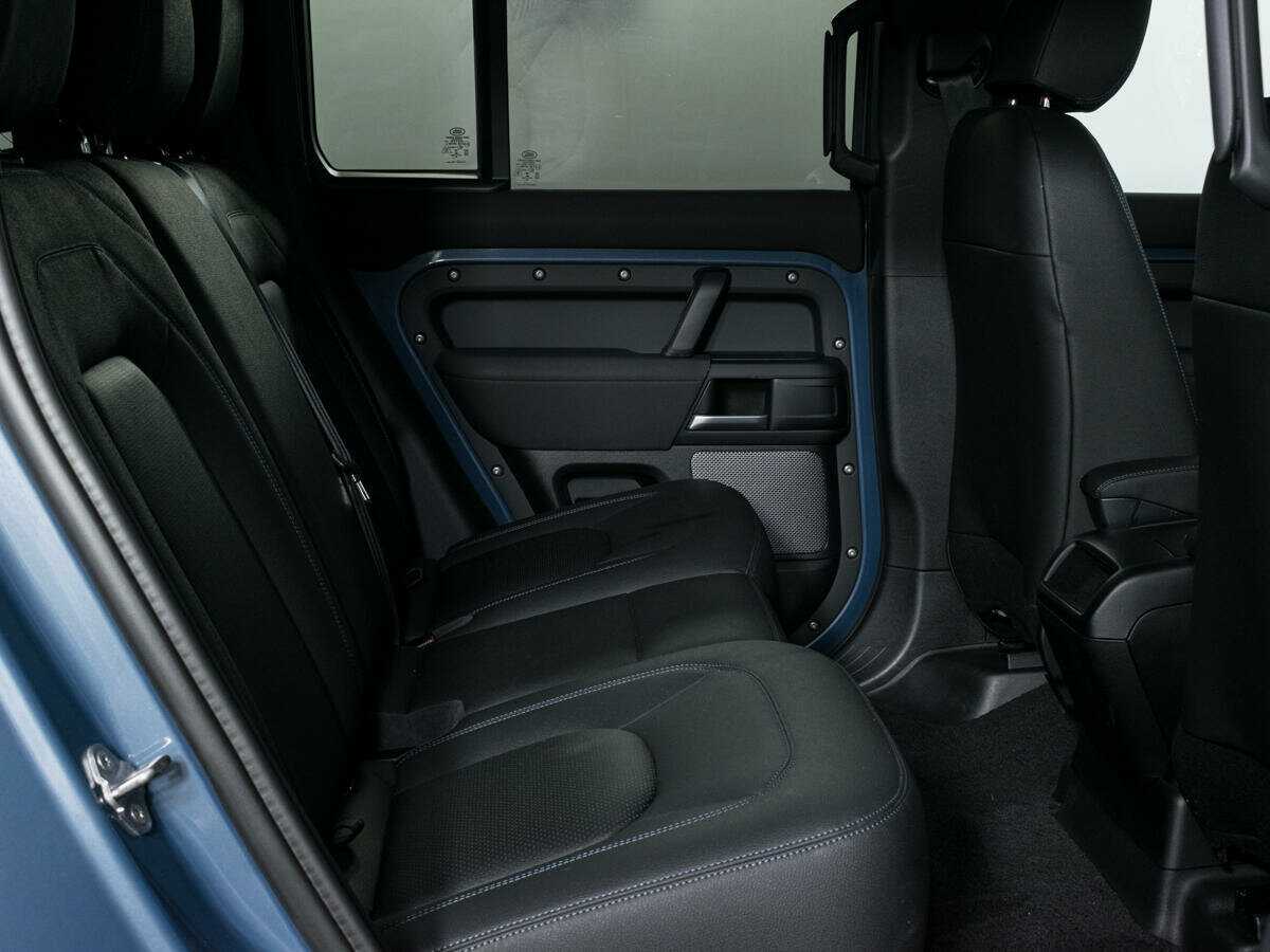 Купить Land Rover Defender с пробегом. Фото: #7