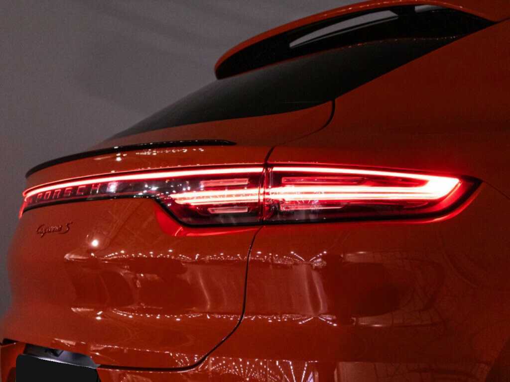 Купить Porsche Cayenne с пробегом. Фото: #30