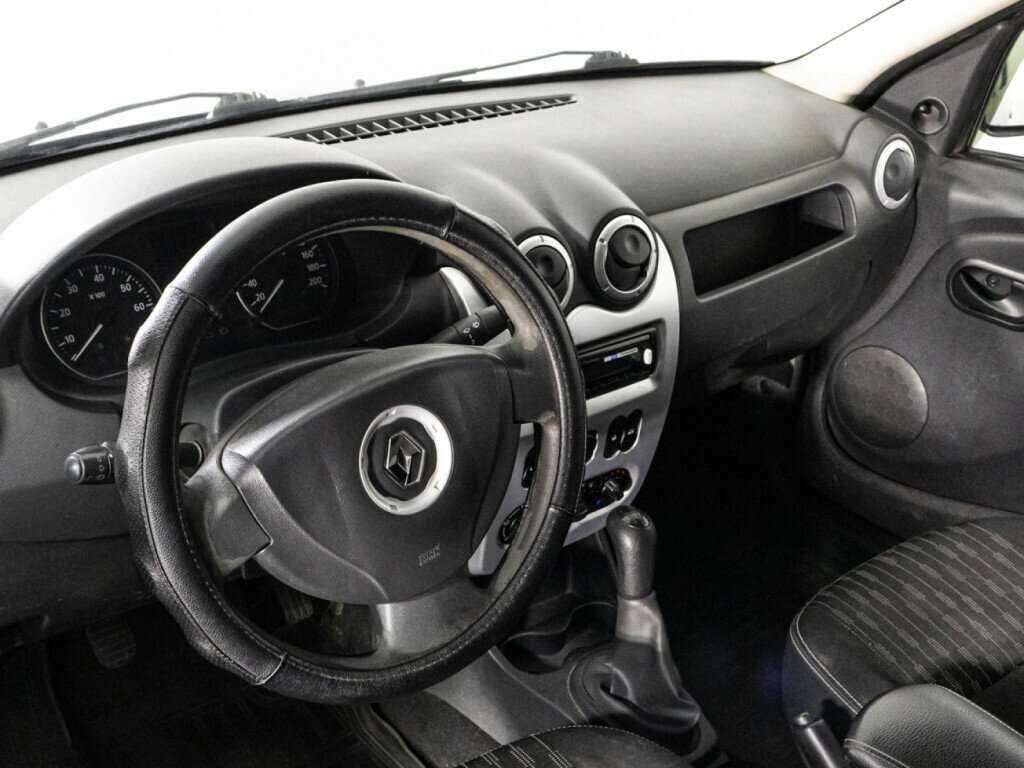 Купить Renault Logan с пробегом. Фото: #10
