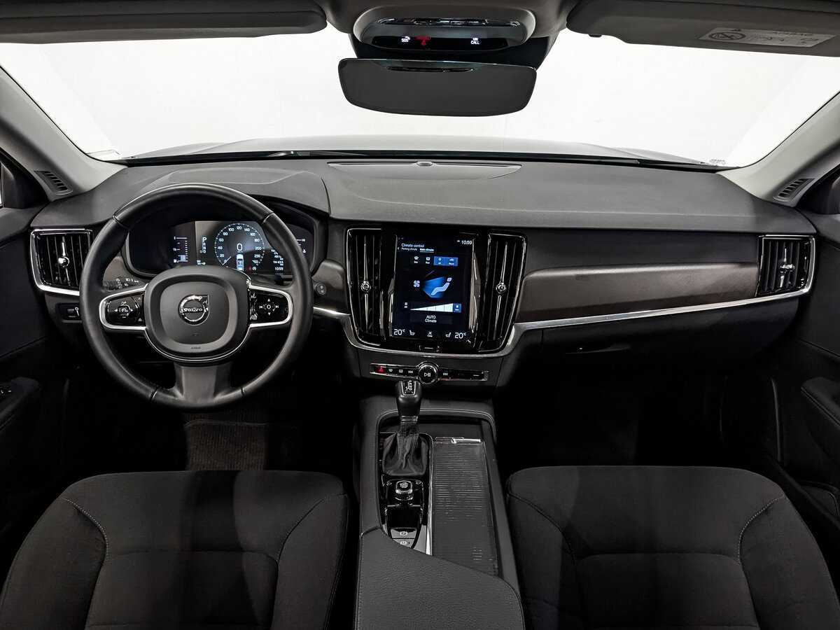 Купить Volvo V90 Cross Country с пробегом. Фото: #11