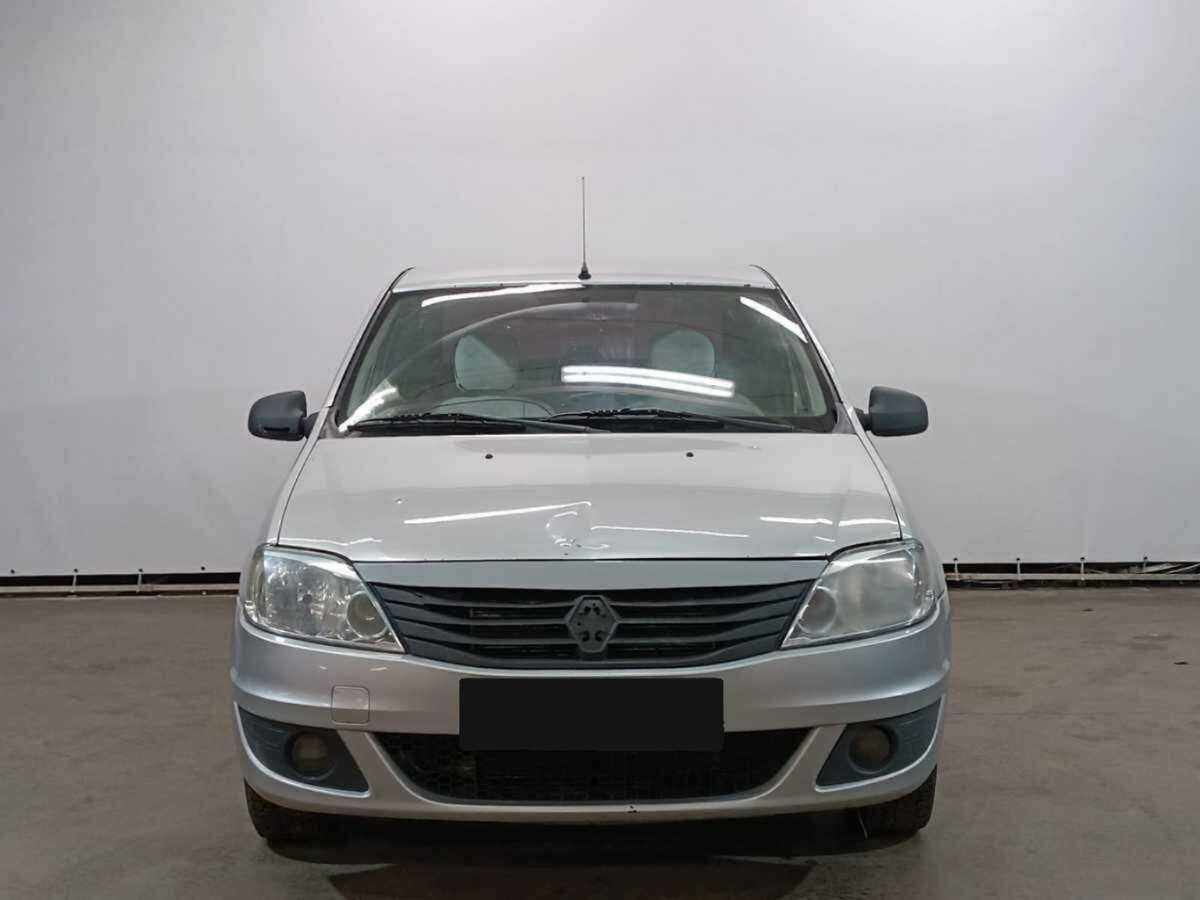 Купить Renault Logan с пробегом. Фото: #1