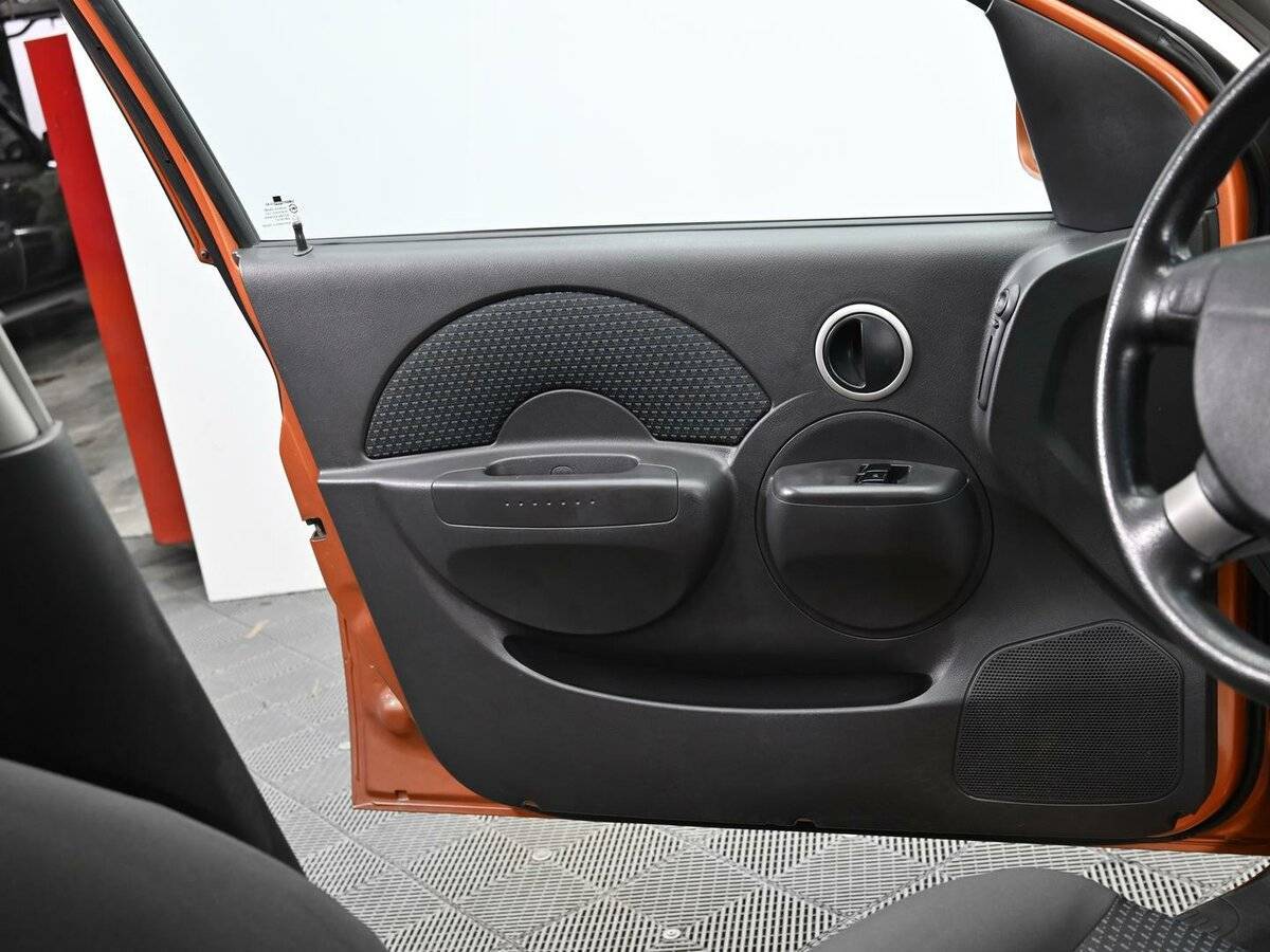 Купить Chevrolet Aveo с пробегом. Фото: #5