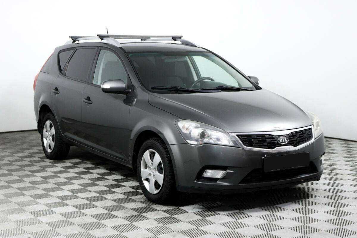 Купить Kia Ceed с пробегом. Фото: #2