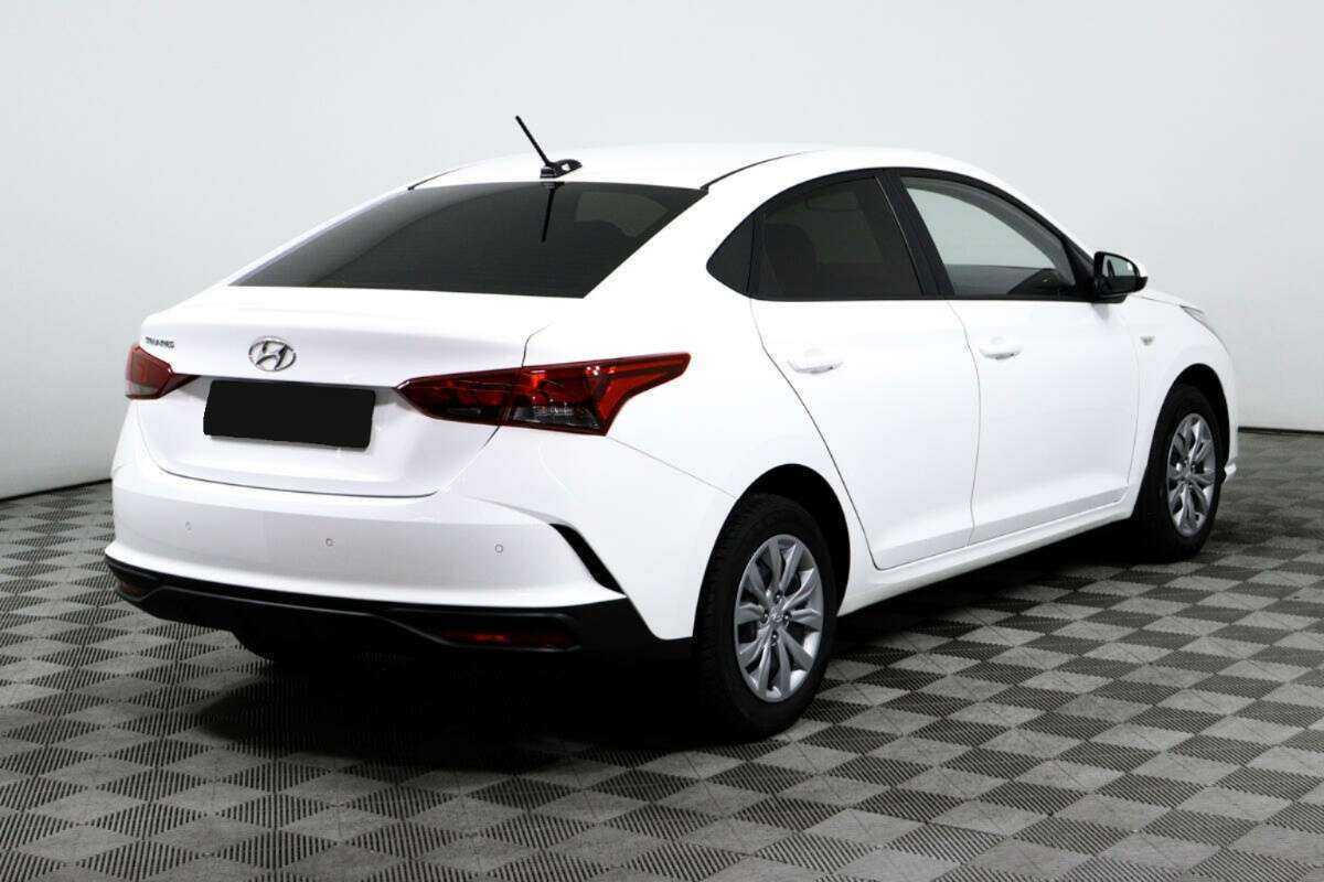 Купить Hyundai Solaris с пробегом. Фото: #4