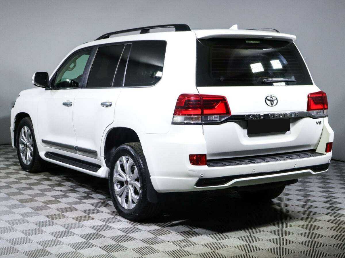 Купить Toyota Land Cruiser с пробегом. Фото: #6