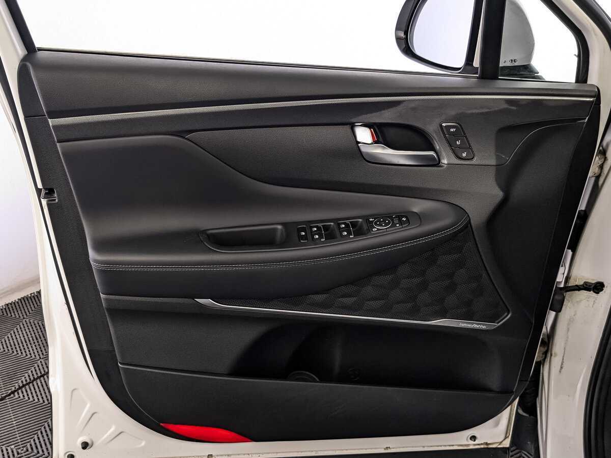 Купить Hyundai Santa Fe с пробегом. Фото: #18