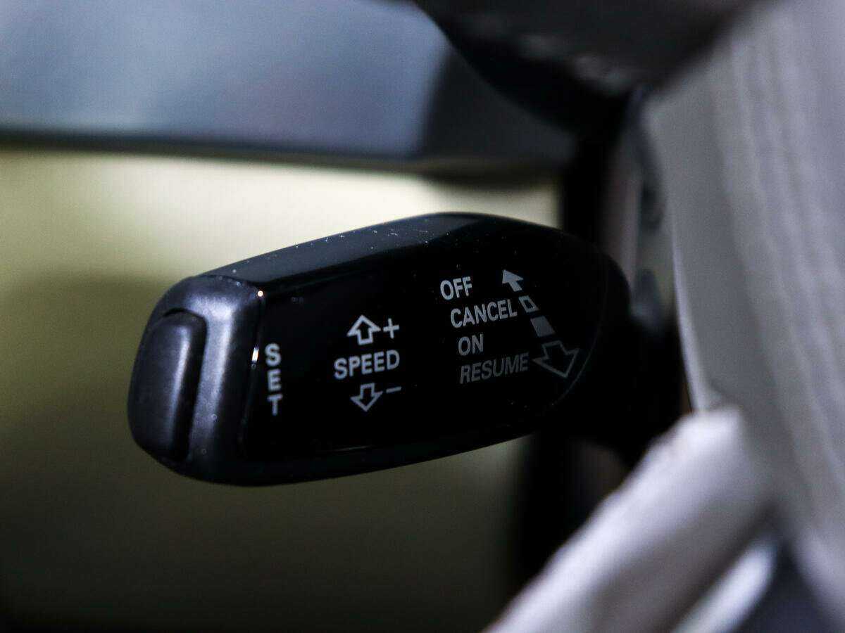Купить Audi A8 с пробегом. Фото: #19