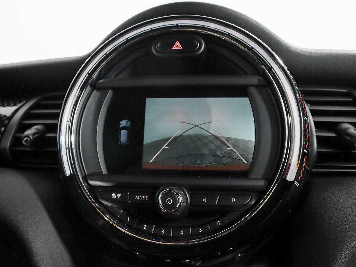Купить Mini Hatch с пробегом. Фото: #18