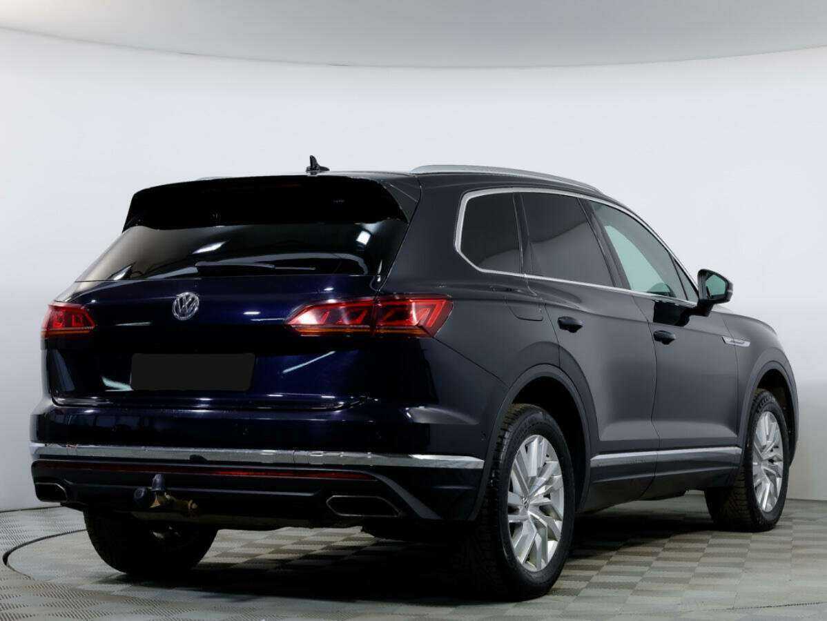 Купить Volkswagen Touareg с пробегом. Фото: #3