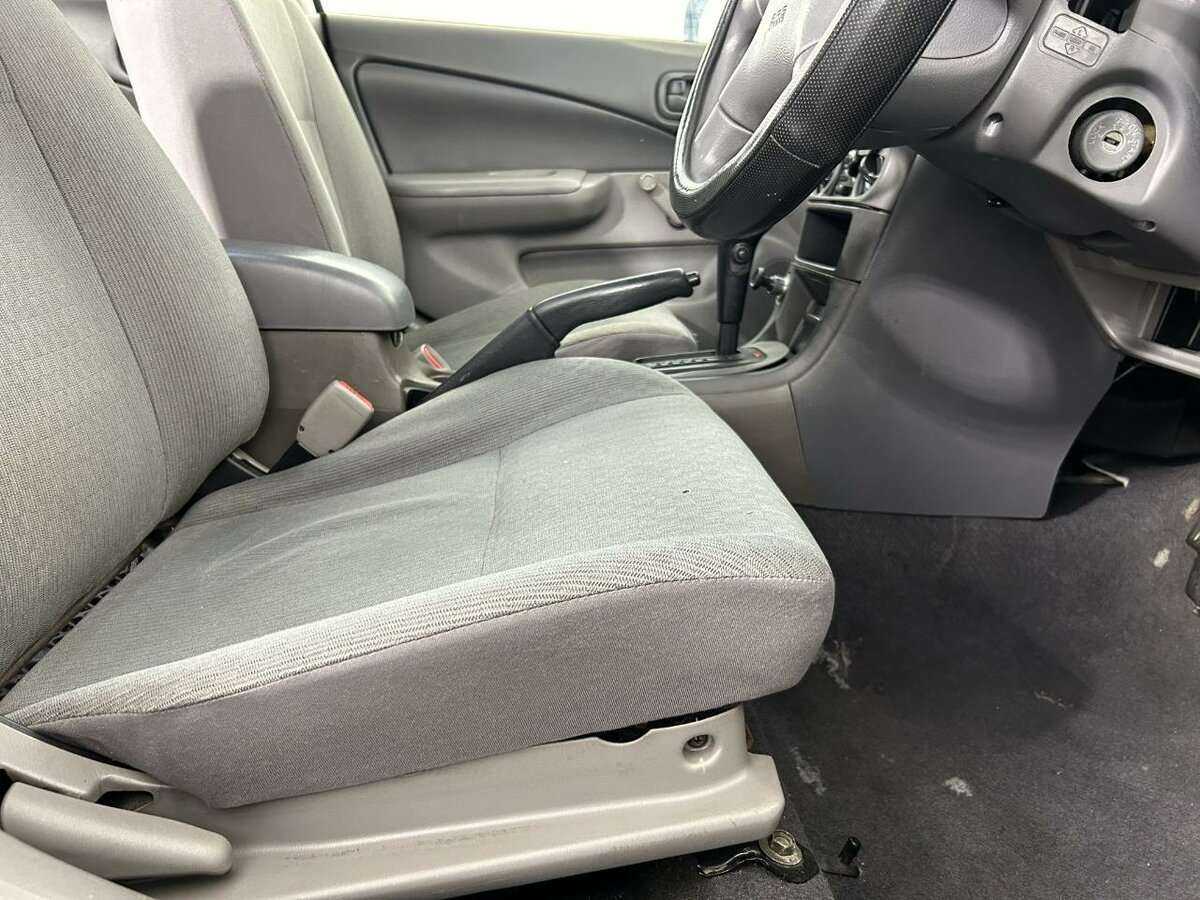 Купить Nissan Sunny с пробегом. Фото: #9