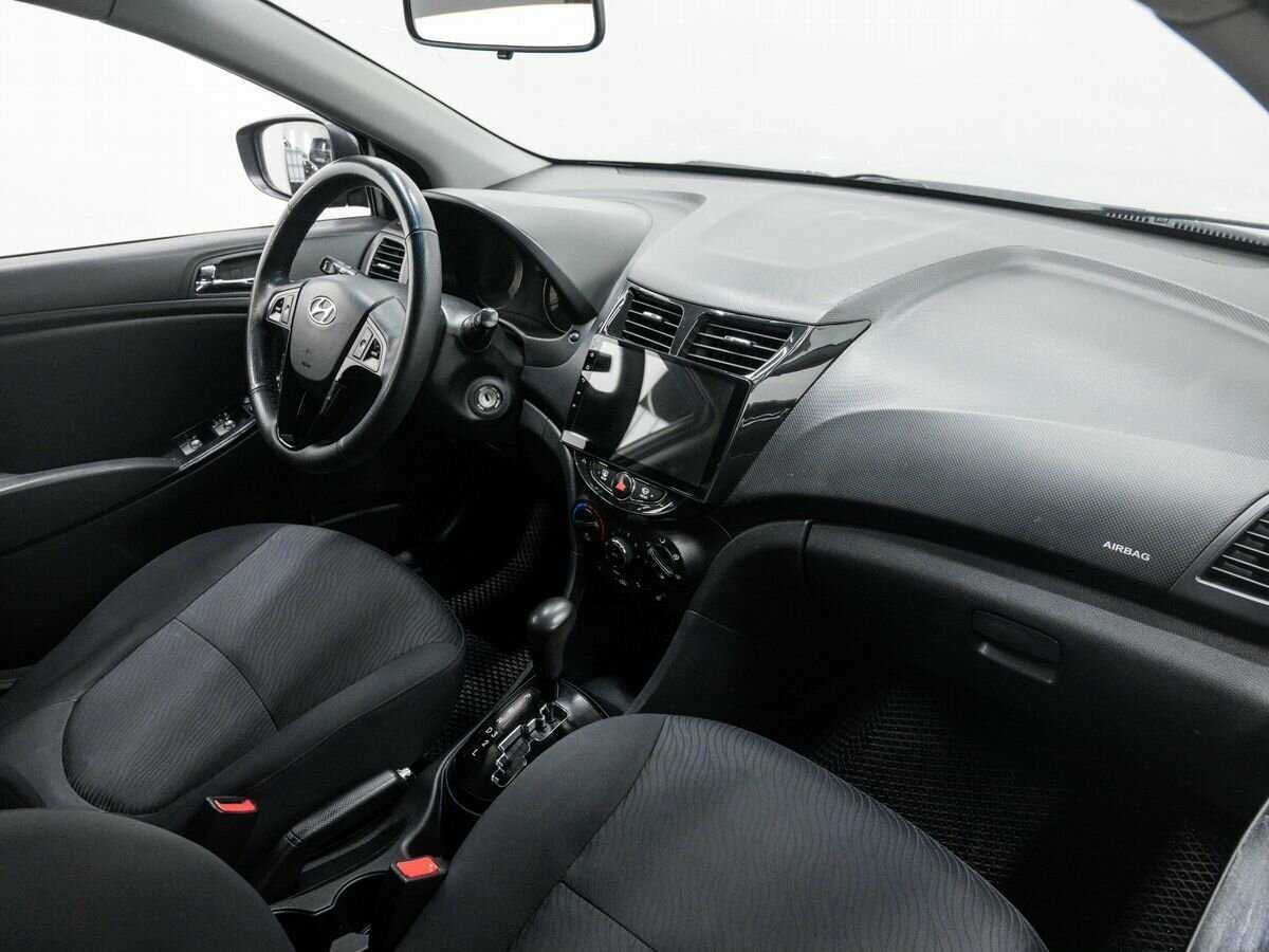 Купить Hyundai Solaris с пробегом. Фото: #6