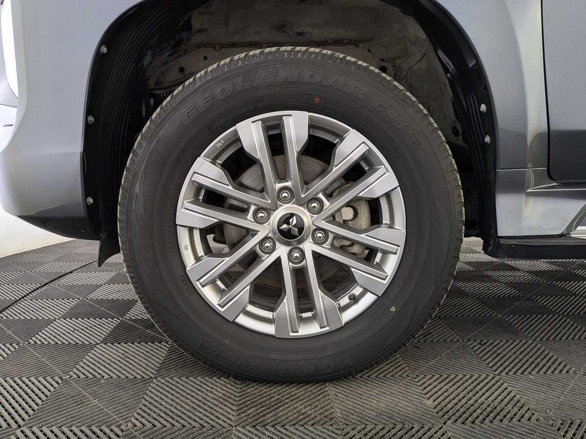 Купить Mitsubishi Pajero Sport с пробегом. Фото: #10