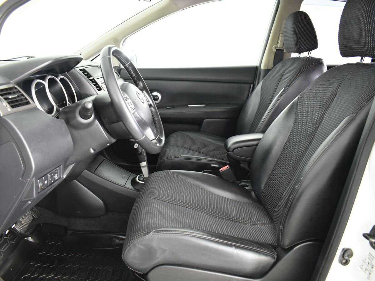 Купить Nissan Tiida с пробегом. Фото: #7