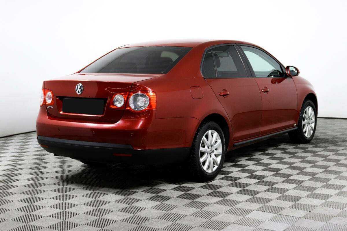 Купить Volkswagen Jetta с пробегом. Фото: #4